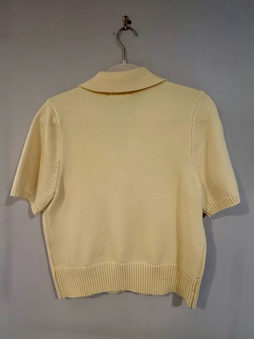 Marled Pale Yellow Knit Polo Short Sleeved Top, Small - Picture 4 of 6